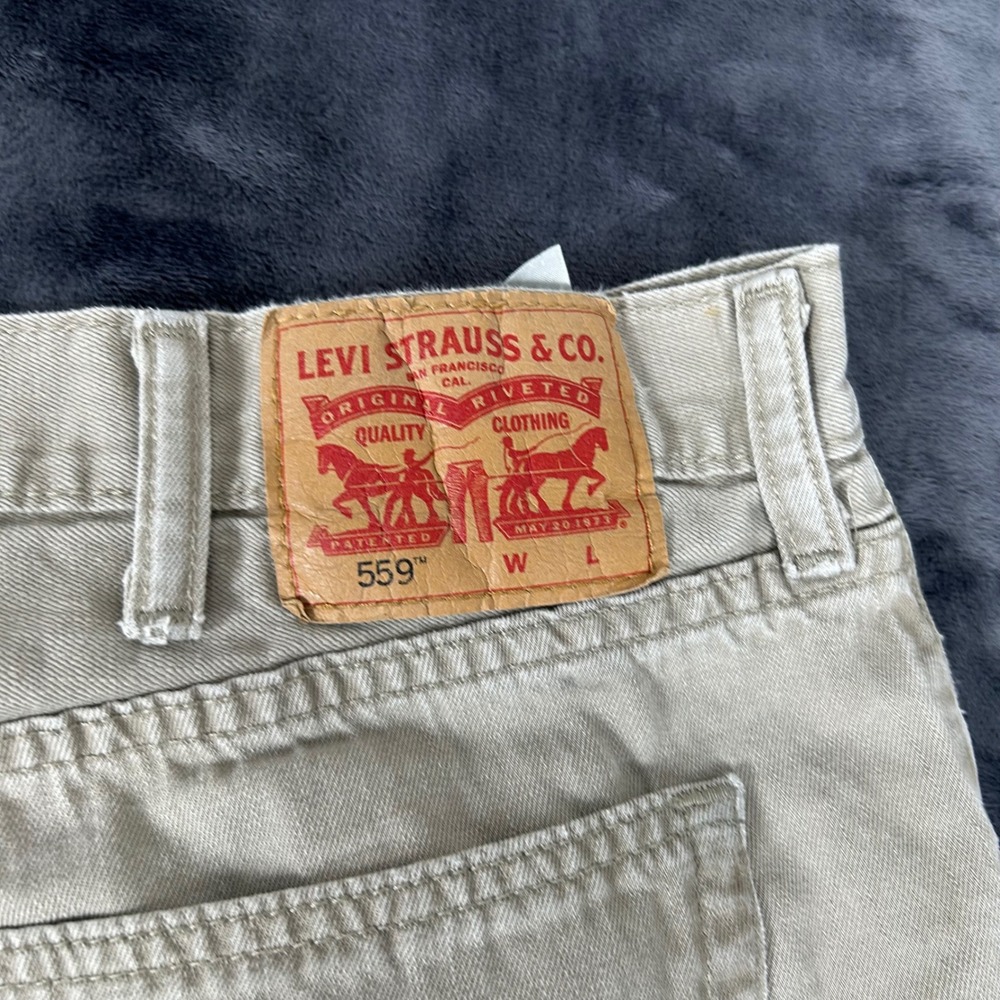 Levi 559 Relaxed Straight Jeans Mens 42x30 Tan Khaki Denim Pants - Picture 6 of 11
